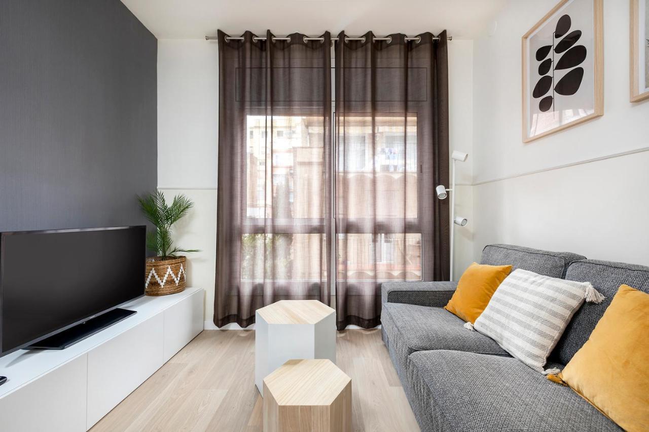 Apartments Sata Sagrada Familia Area Барселона Экстерьер фото